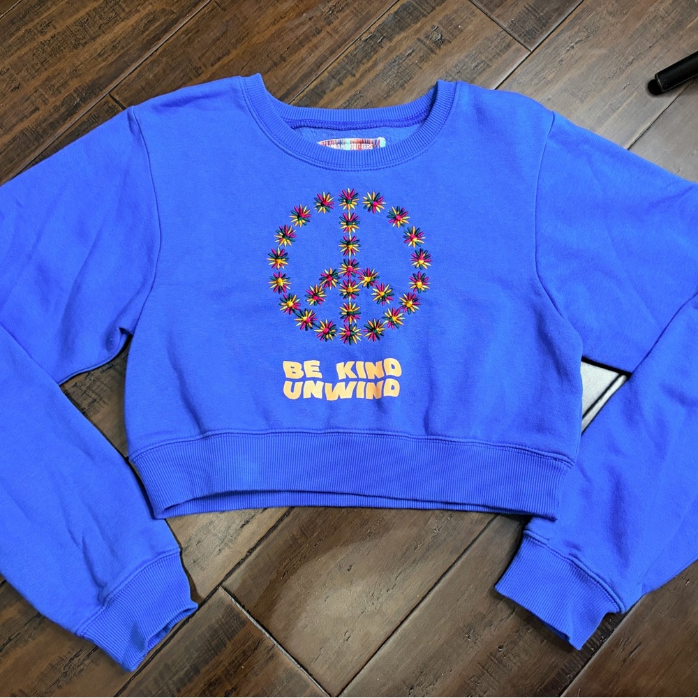 Urban Outfitters Blue Peace Sign Crop Top be kind unwind - Picture 3 of 7